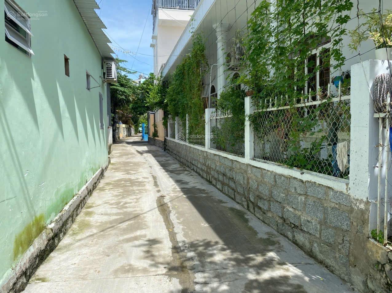 Bán đất tặng GPXD 3 tầng hẻm ô tô Lương Định Của - Nha Trang