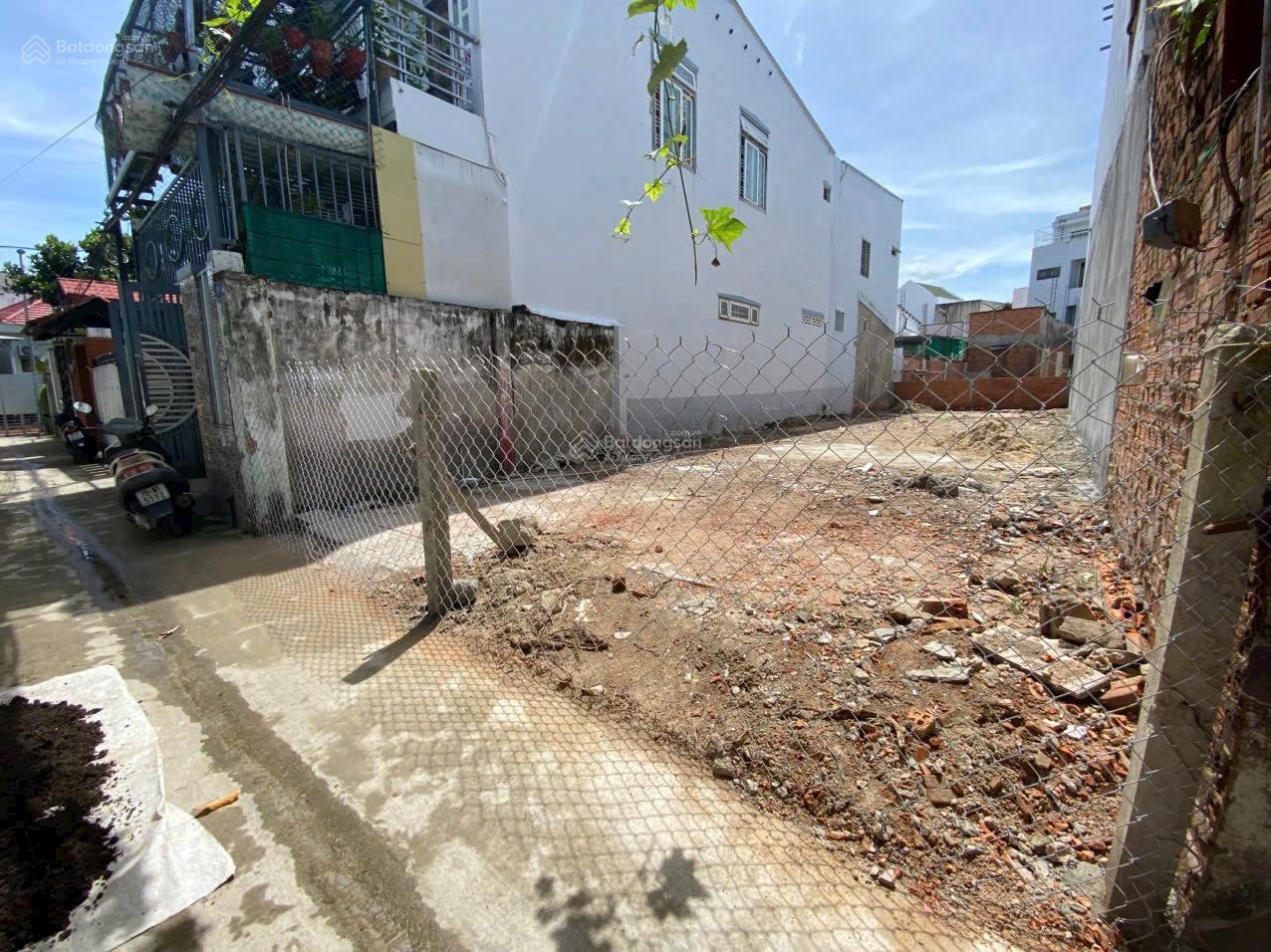 Bán đất tặng GPXD 3 tầng hẻm ô tô Lương Định Của - Nha Trang