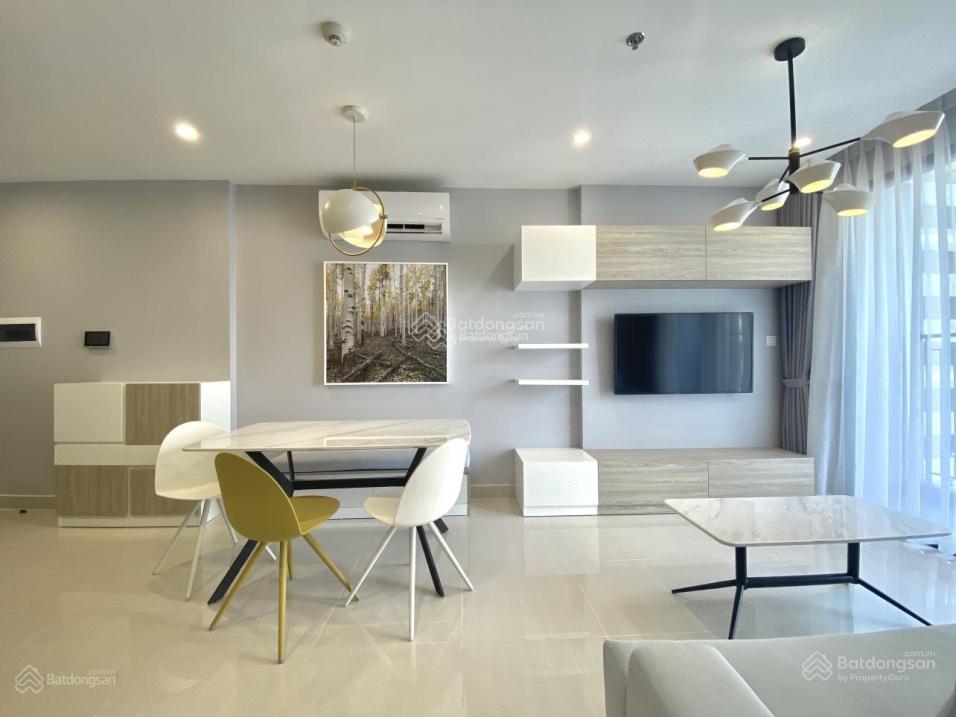 Cho thuê căn hộ CC tại Oriental Plaza 685 Âu Cơ, 12 triệu VND, 78 m2, 2pn 2wc LH 0907 909 *** Hùng