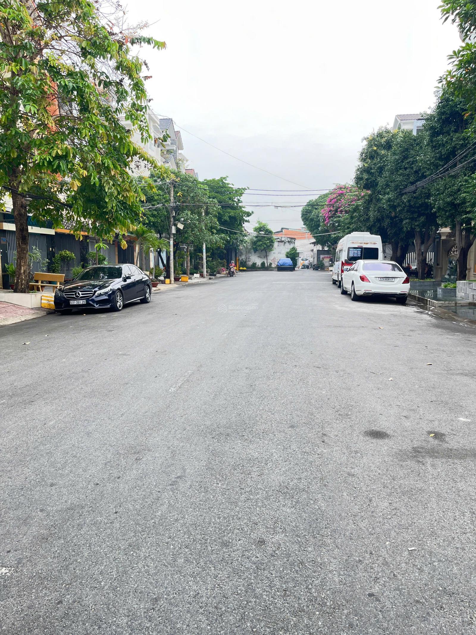 bán nhà riêng ở hẻm Vip Tân Sơn Nhì 4x22m 2 lầu st giá 10xxx tỷ còn TL bán nhà riêng ở hẻm Vip Tân Sơn Nhì 4x22m 2 lầu st giá 10xxx tỷ còn TL