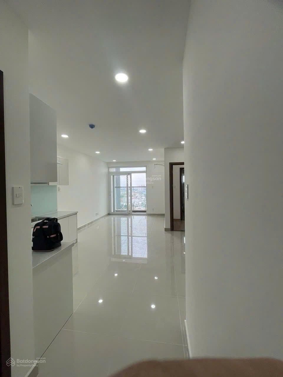 Chính chủ bán căn hộ The Western Capital, 68m2, 2 phòng ngủ, 2WC, view đẹp, giá 2.99 tỷ 0901 499 ***