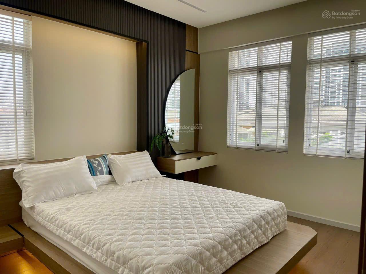 Bán căn hộ Scenic Valley 1 giá: 6,6tỷ 77m2 2PN 2WC, view đẹp. Căn góc full NT LH: 0911 209 *** Em Hào