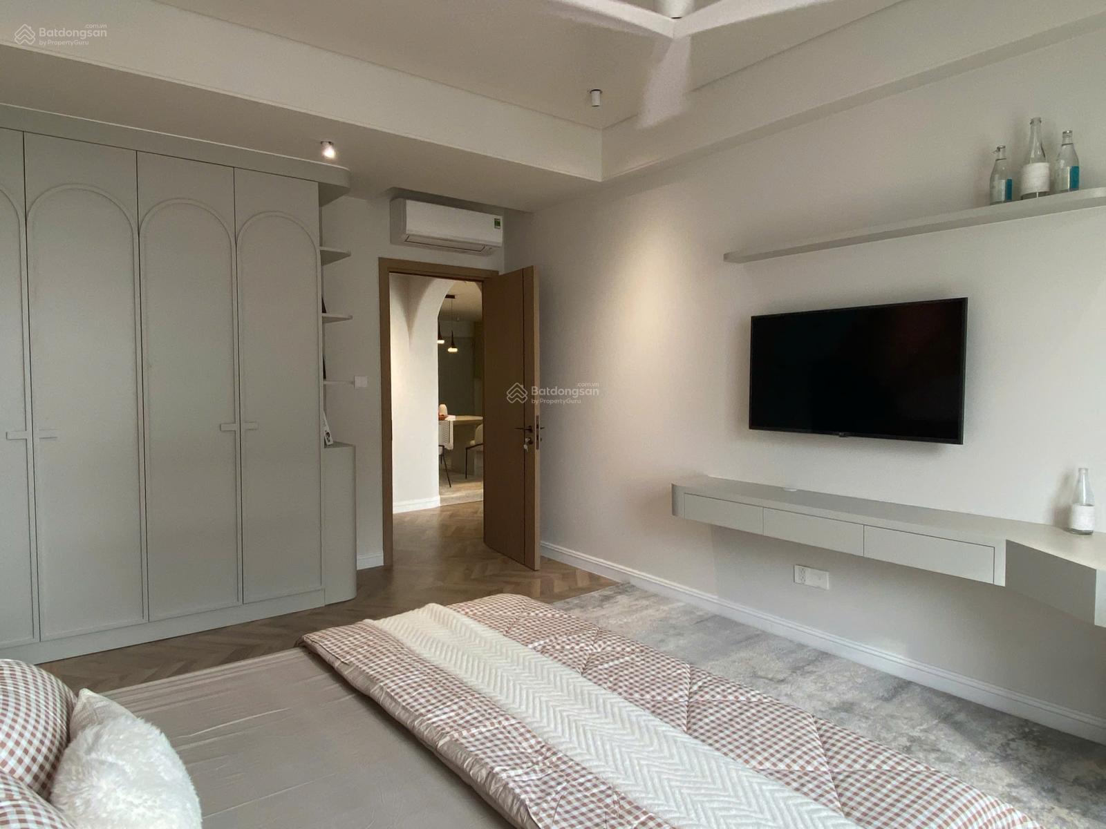 Bán gấp căn hộ cao cấp Scenic Valley 1, DT 110m2, 3PN 2WC giá 9,3tỷ, LH: 0911 209 *** Em Hào