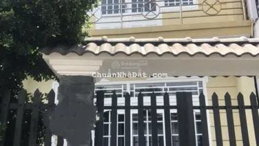 Bán nhà 1 trệt 1 lầu phường Trấn Biên (Hiệp Hoà Cũ). Dt: 75m2. Giá: 3tỷ100 TL đường xe hơi thông