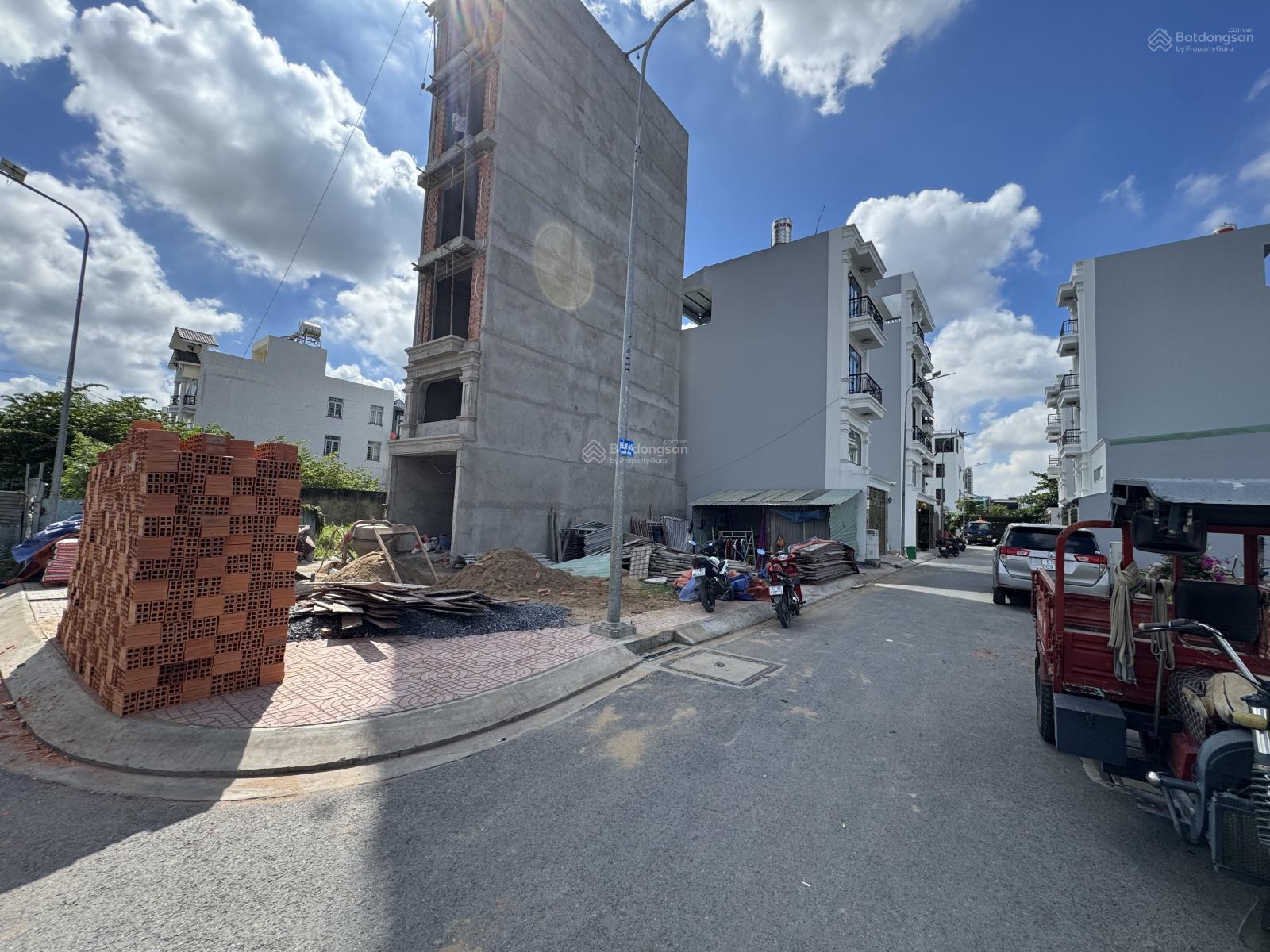 BÁN LÔ GÓC MẶT TIỀN ĐƯỜNG 40 HIỆP BÌNH CHÁNH BÁN LÔ GÓC MẶT TIỀN ĐƯỜNG 40 HIỆP BÌNH CHÁNH