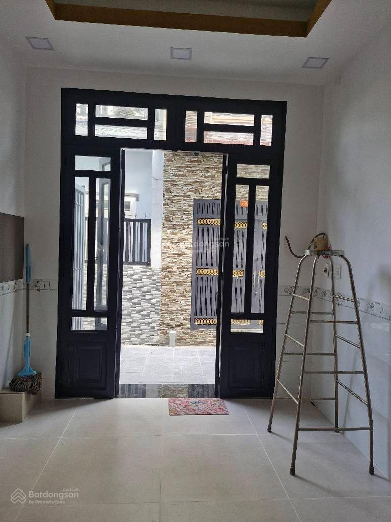 Nhà 3 tầng Quận 8 ( 46m2 ) ; DTS : 110.7m2 , 4PN , 3WC , nhà mới ở ngay , nhỉnh 4 tỷ