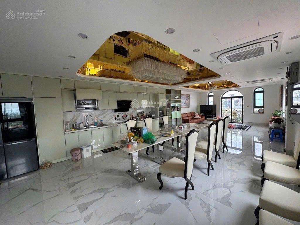 Siêu phẩm nhà Phố Trạm, Cổ Linh. DT 95M2, 8 Tầng, MT 5.5M, 2 Thoáng, Gara ô tô, thang máy, Full đồ Siêu phẩm nhà Phố Trạm, Cổ Linh. DT 95M2, 8 Tầng, MT 5.5M, 2 Thoáng, Gara ô tô, thang máy, Full đồ