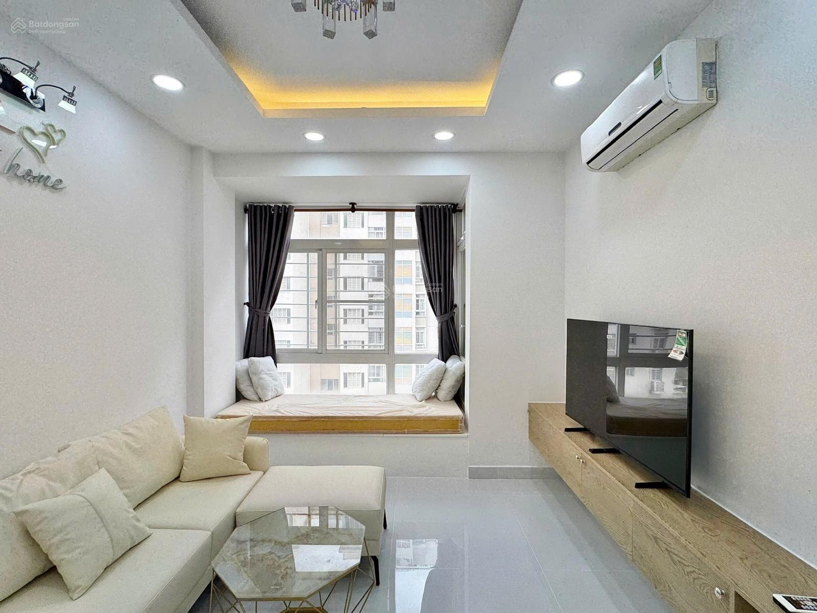 Cho thuê CC Sky Garden 3, giá cực chất 16 triệu, 68m2, 2PN, 2WC, View nội khu