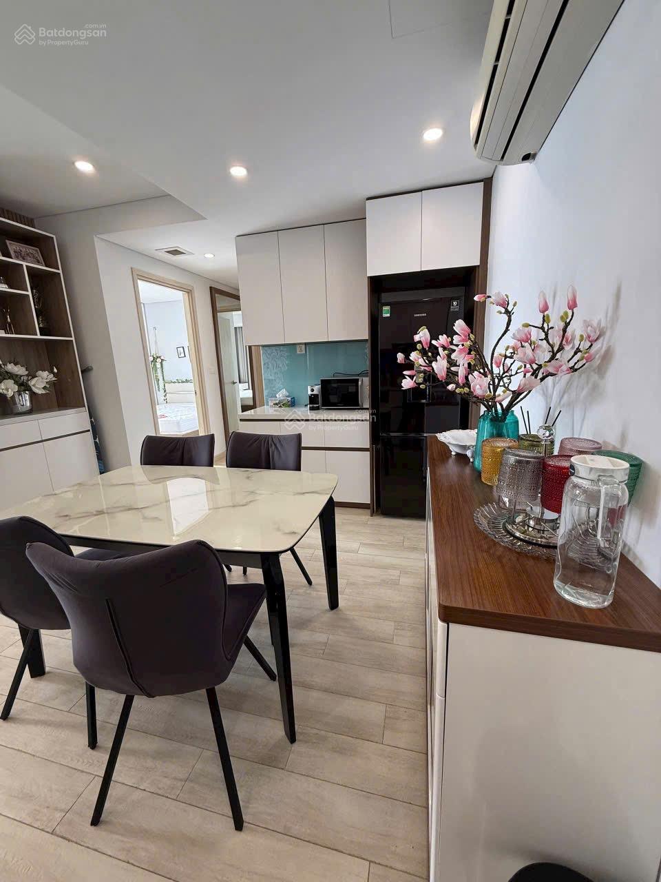 Bán Căn Góc 2 phòng ngủ View Trực diện biển GoldCoast Nha Trang.