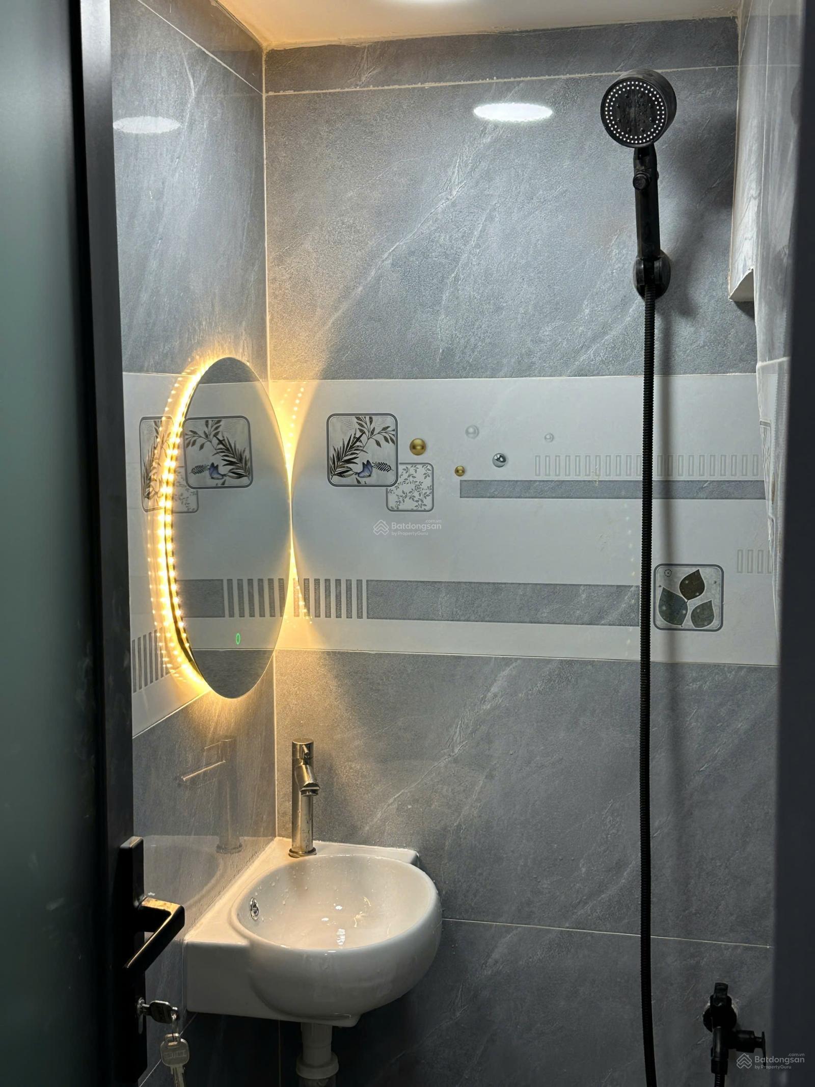 Bán nhà sổ hồng riêng 1/ Đường 18B_ Mã Lò, Bình Tân: 4mx10m đúc 1 trệt 1 lầu