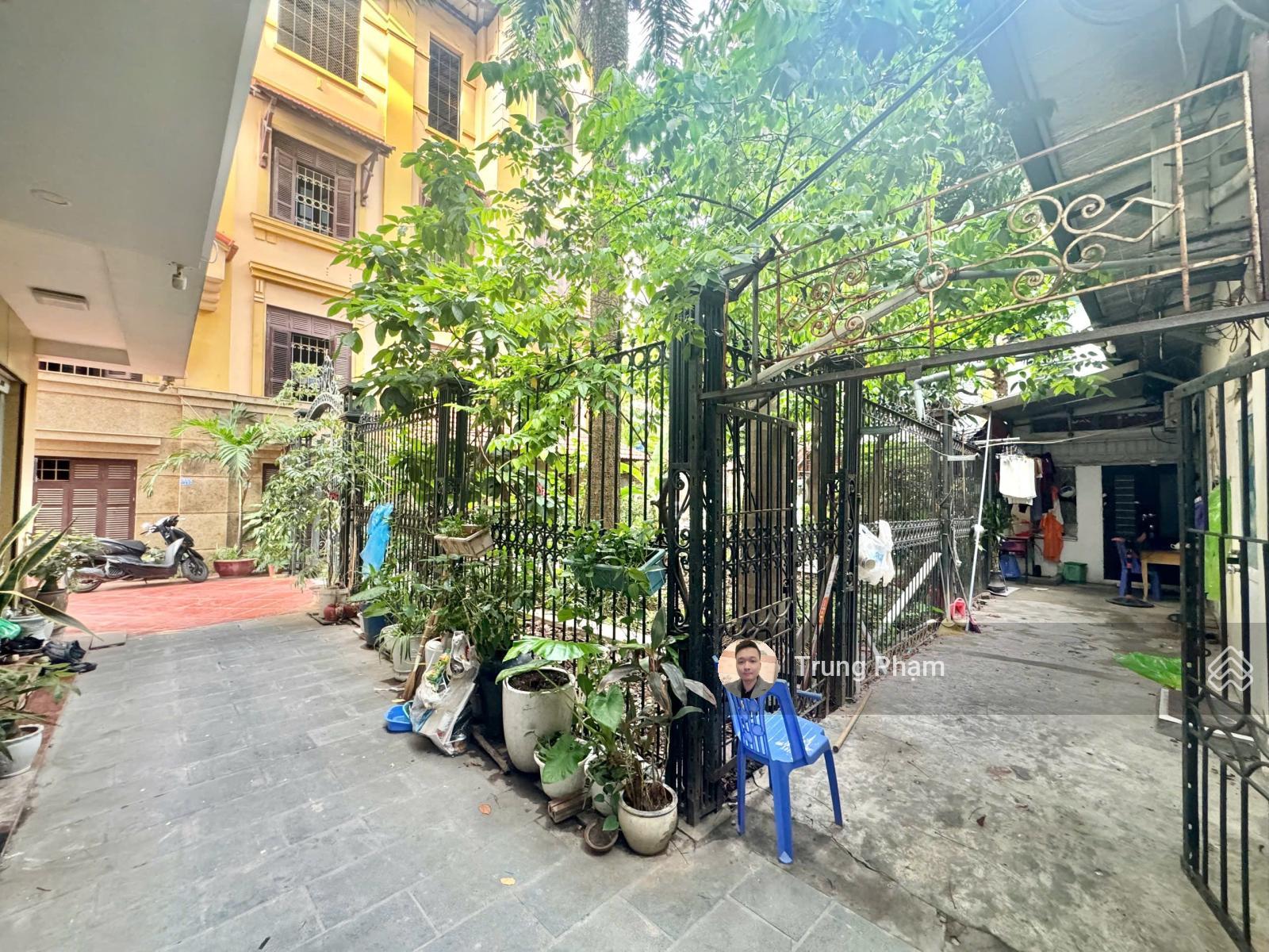 Bán gấp nhà riêng ngõ Trần Quang Diệu, Đống Đa. DT 66m2 - MT 4m - 3 mặt thoáng, cách oto tránh 30m