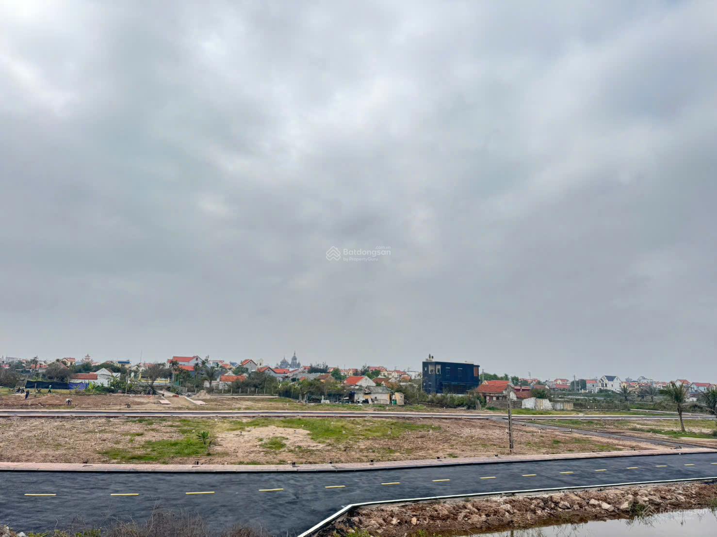 0975 897 *** Bán đất mặt biển Hải Xuân, full thổ cư, 100m2 giá chỉ 1.3 tỷ đối diện khu nghỉ dưỡng 0975 897 *** Bán đất mặt biển Hải Xuân, full thổ cư, 100m2 giá chỉ 1.3 tỷ đối diện khu nghỉ dưỡng