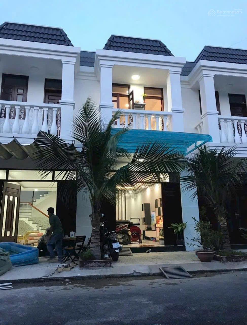 Bán nhà KDC Champaca Garden, ngay làng đại học quốc gia TP HCM; 1 lầu đúc 2 tấm; Sổ hoàn công