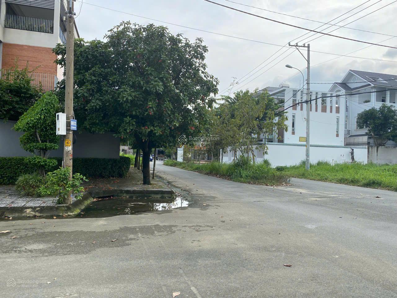 Bán biệt thự sang trọng phong cách Châu Âu Quận 12