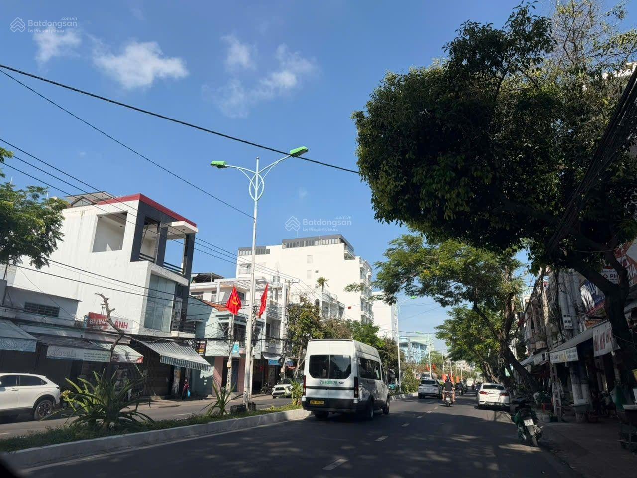 Nhà mặt biển Trần Phú- Ngang gần 10m, Cơ hội đầu tư hiếm có