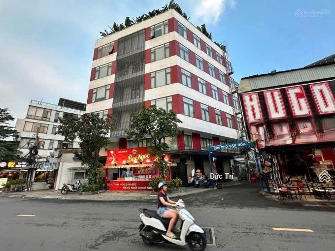 Tòa nhà Trần Hưng Đạo trung tâm Quận 1 ngang 20m bề thế - hầm 6 tầng tn 400tr/th giá 150 tỷ