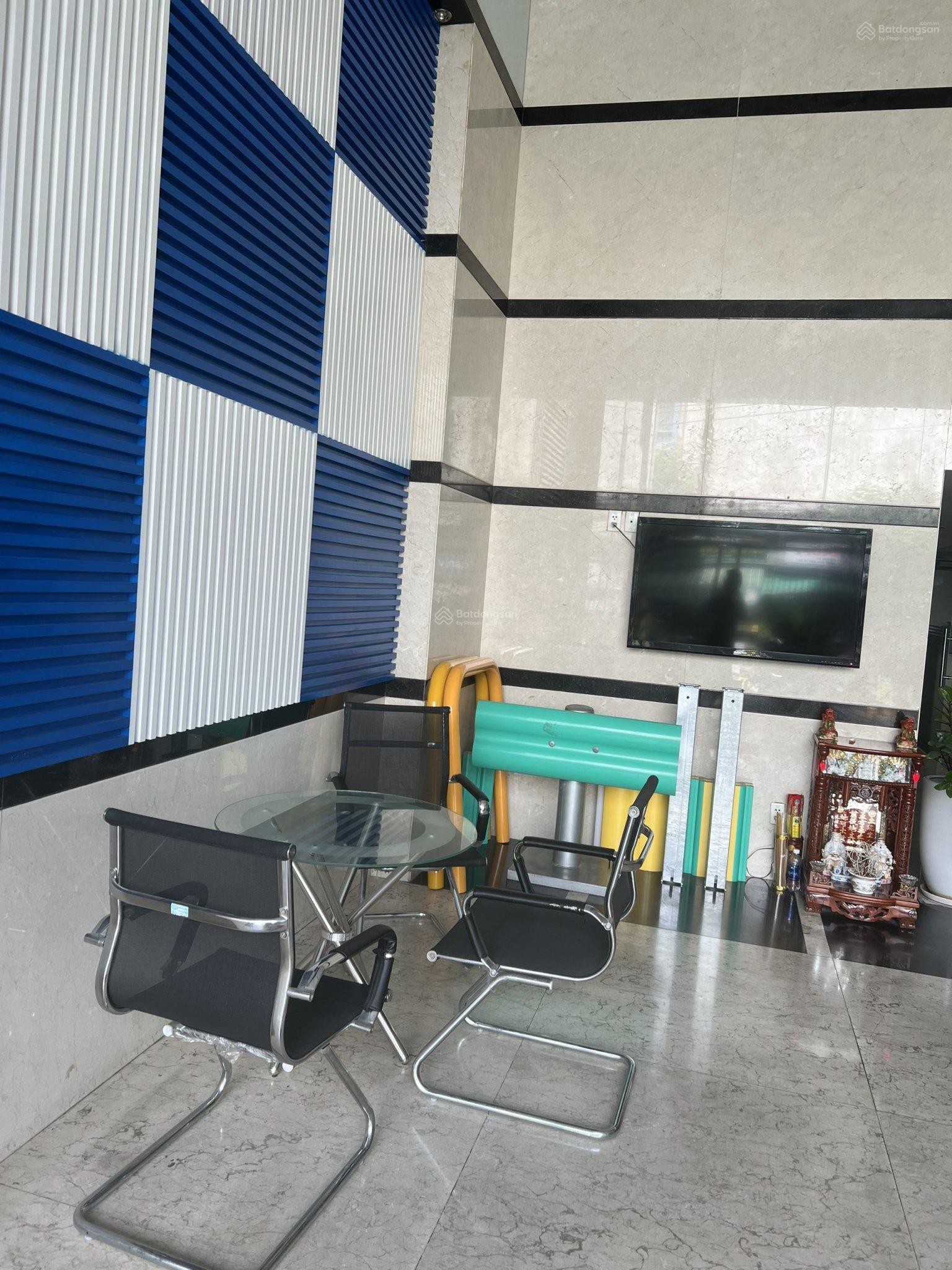 Cho thuê nguyên tòa mặt tiền Trương Công Định, DT 8x20m hầm 7 lầu