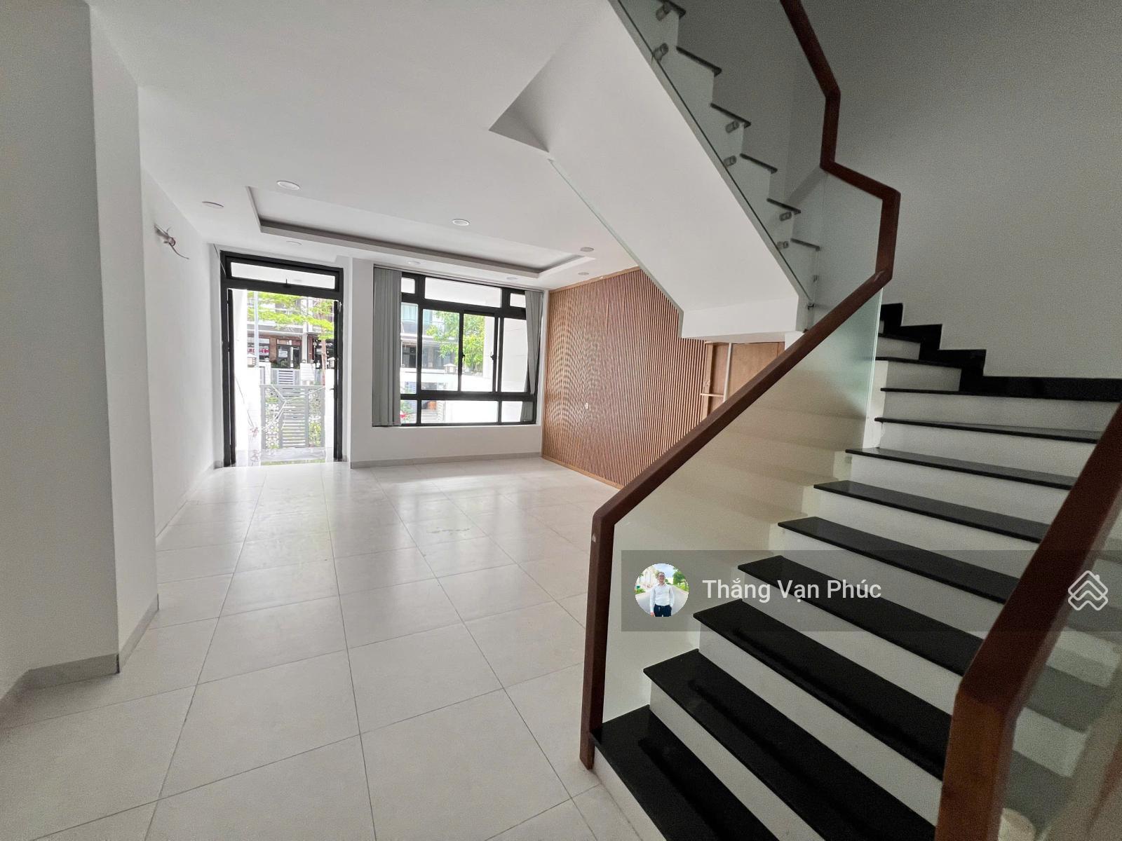 Cho Thuê Tầng Trệt Giá 9 Triệu, Đặt Văn Phòng Công Ty, Nơi Làm Việc Đẹp Và Thoàng, 8-10 nhân Viên