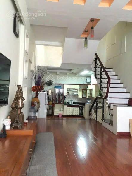 Cho thuê nhà phùng khoan dt 50m x 5 tang chia 2 phong dieu hòa nhà khá đẹp ở kết hợp vp 0989 031 ***