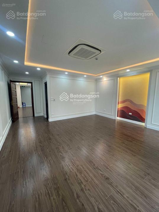 Cho thuê nhà phố Nguyễn Chánh-Cầu Giấy 75m2 x 5 tầng, MT 5m thông sàn ôtô tải đỗ cửa, spa, VP 25tr