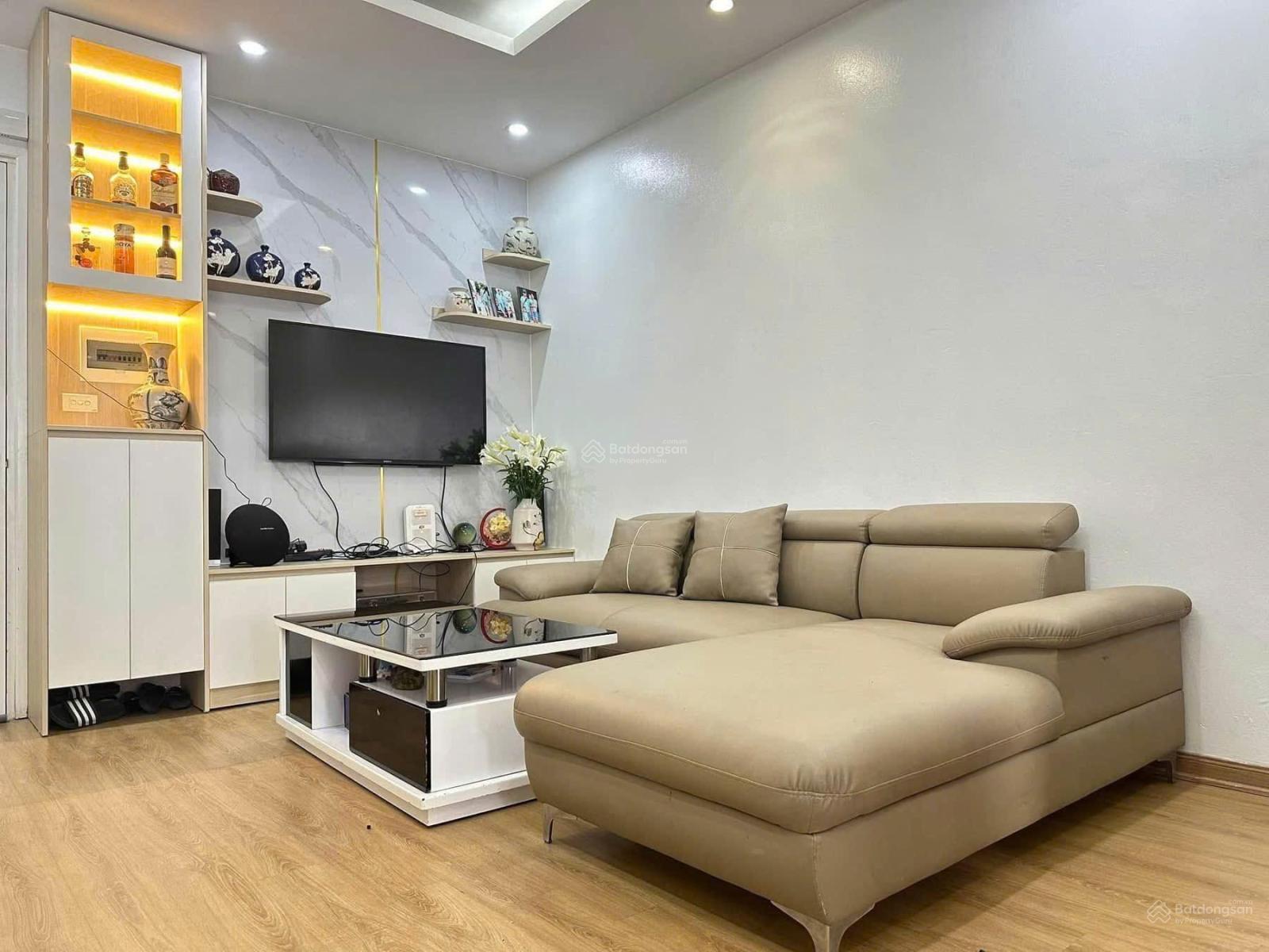 Chính chủ bán căn hộ tầng trung 2PN tòa Đại Kim building.Ban Công Hướng Nam thoáng mát Chính chủ bán căn hộ tầng trung 2PN tòa Đại Kim building.Ban Công Hướng Nam thoáng mát