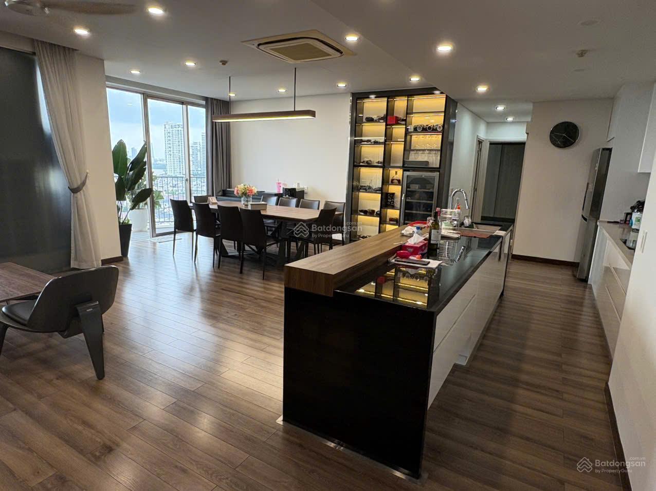 Deal hot- cho thuê 4pn tại dự án Waterina Suites- chỉ 45tr/tháng- full nt cao cấp- vào được liền