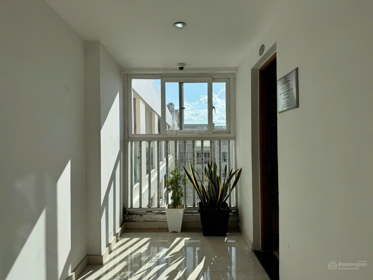 Bán căn góc 43m2 - 2 view siêu đẹp Sky Center, Phổ Quang. Giá chỉ 3,490 tỷ. Liên hệ 0901 100 *** Bán căn góc 43m2 - 2 view siêu đẹp Sky Center, Phổ Quang. Giá chỉ 3,490 tỷ. Liên hệ 0901 100 ***