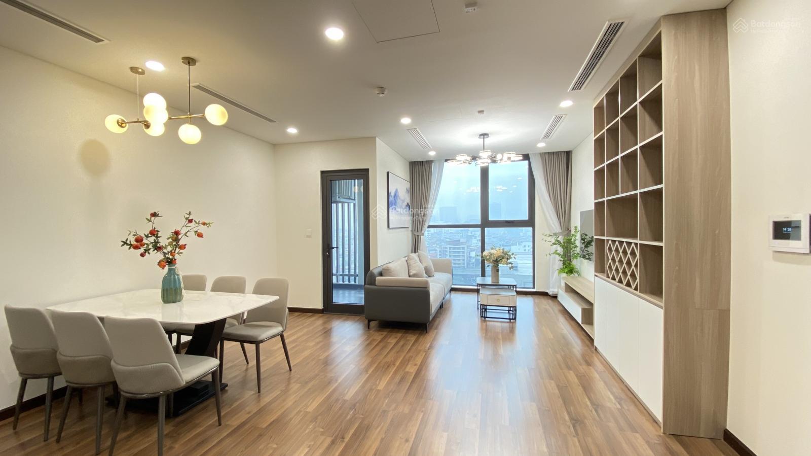 Hot ! cho thuê căn hộ eurowindow Trần Duy Hưng. 90m2. 2PN 2wc, Full đồ giá 16tr/th