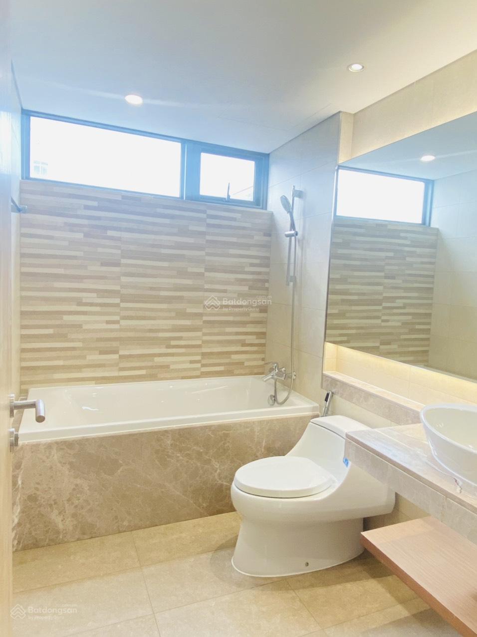 Cho thuê căn hộ 3PN + 2WC tại Urban Hill, 37 triệu, 108m2, view đẹp, hot!