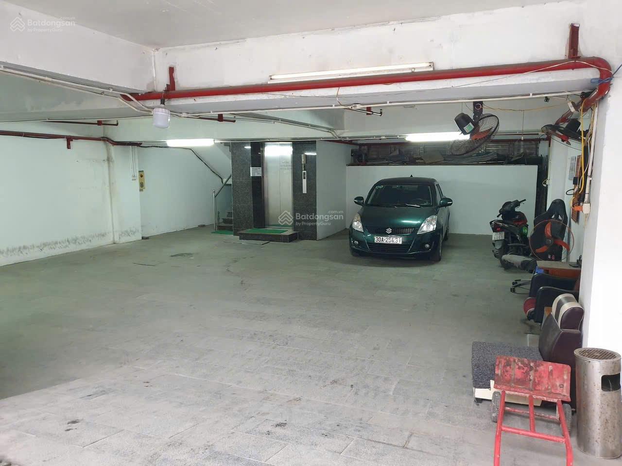 Bán tòa nhà phố Trần Thái Tông 8 tầng 1 hầm , 85 tỷ VND, 126m2, view đẹp, giá tốt