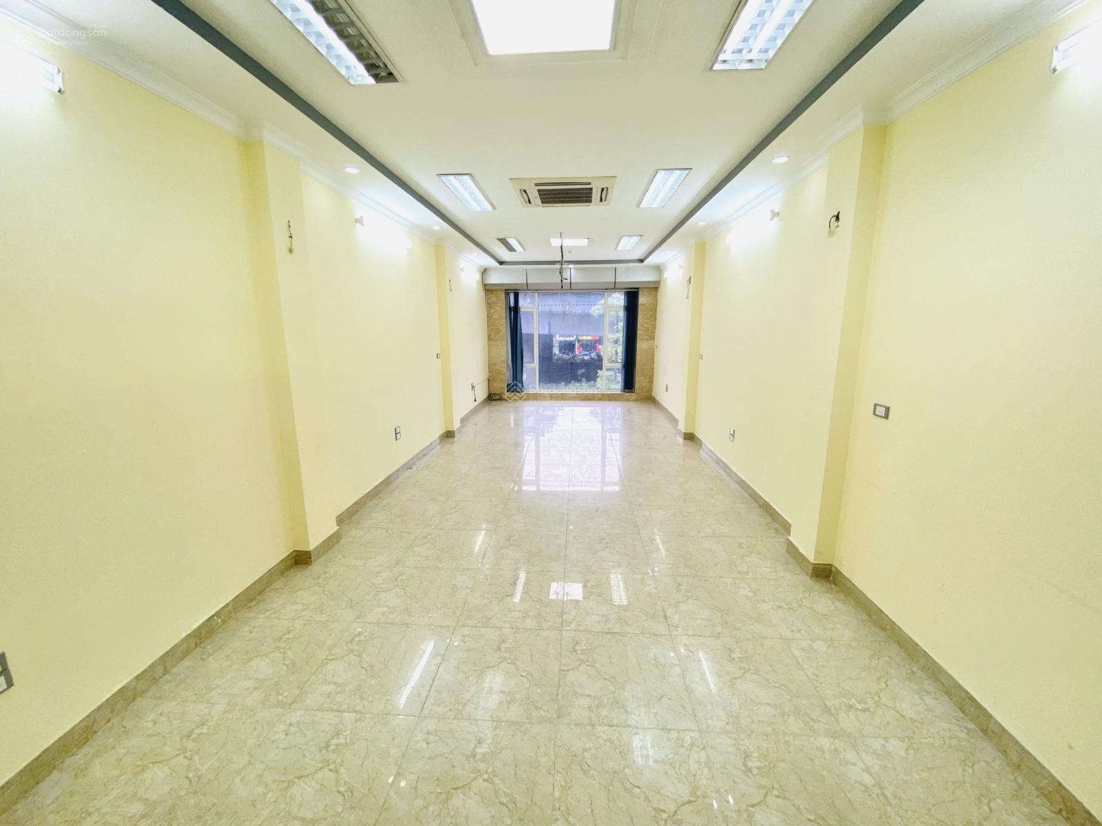 Chính chủ Cho thuê văn phòng 105 Nguyễn Xiển, 60 m2/tầng, sàn như ảnh