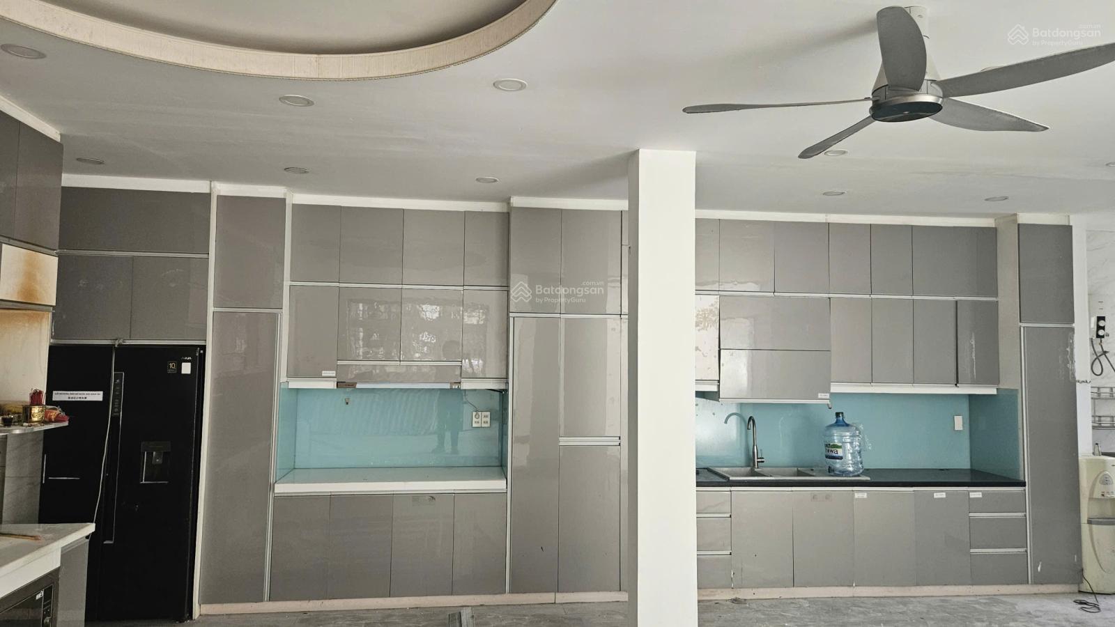 Chỉ 70tr/tháng cho thuê biệt thự Hà Đô - Diện tích đất 270m2 - 5PN XD 1 hầm 3 lầu