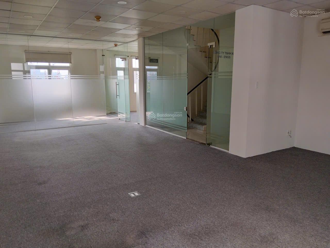 Cho thuê văn phòng khu thương mại Phú Mỹ Hưng Quận 7, giá thuê 22 triệu/tháng