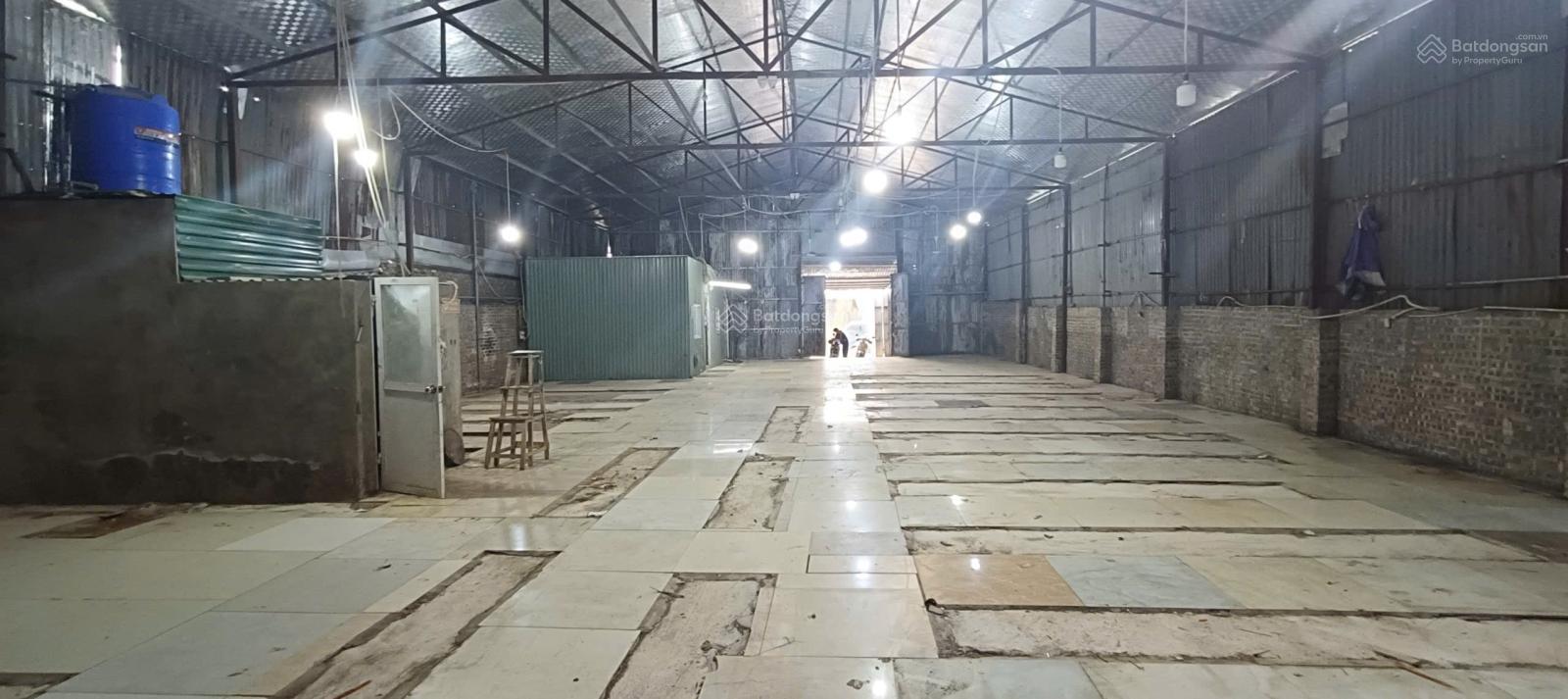 Cho thuê kho xưởng đường Lê Quang Đạo - Mỹ Đình. DT 500m2, cao 6-8m, điện 3fa, nước sạch, xe 15T đỗ