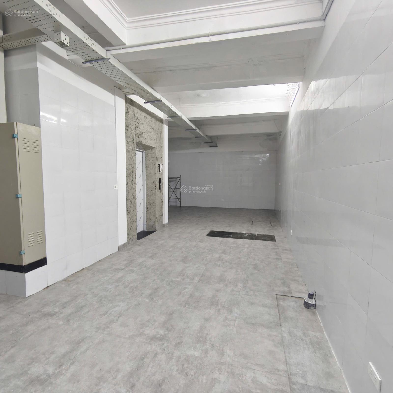 CHO THUÊ NHÀ 5 TẦNG MẶT ĐƯỜNG XUÂN DIỆU TÂY HỒ HÀ NỘI: 0981 222 ***