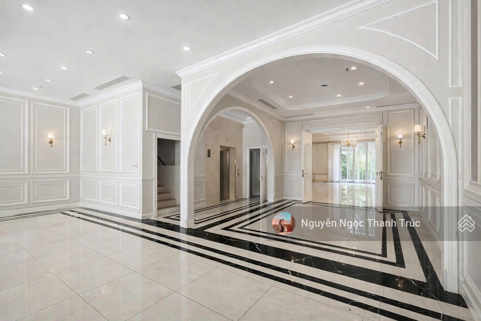 CHO THUÊ TOÀ NHÀ MT BA THÁNG HAI Q10  10x30M  HẦM 7 LẦU TM  290TR