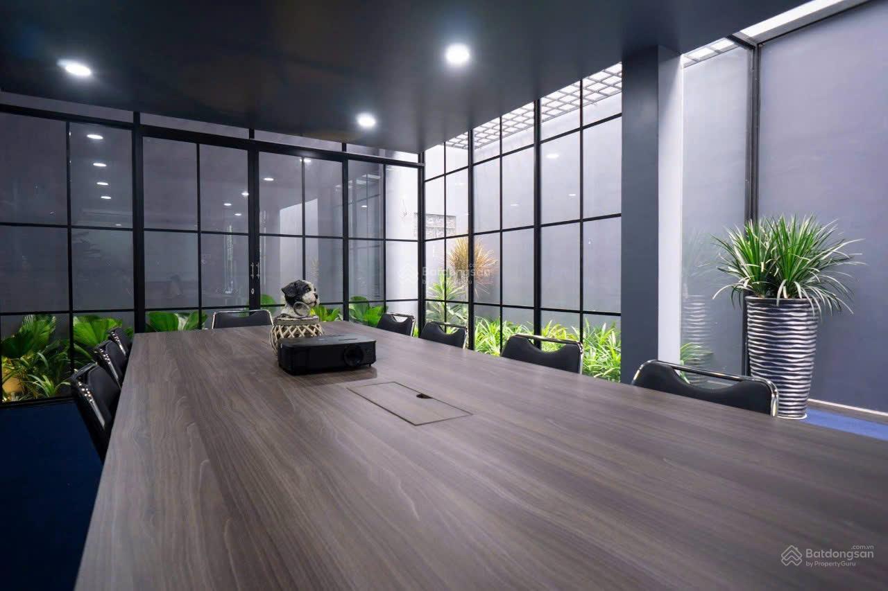 NGUYÊN CĂN 3 LẦU CHO THUÊ KINH DOANH - VP - TRUNG TÂM - SPA