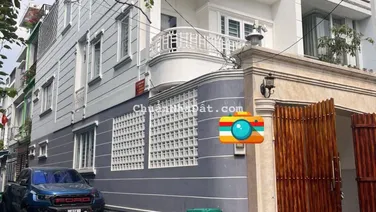 Gấp bán trong tháng, hạ giá 500 triệu. Bán căn nhà góc 2 mặt tiền HXH Đỗ Xuân Hợp, ngay khu sầm uất