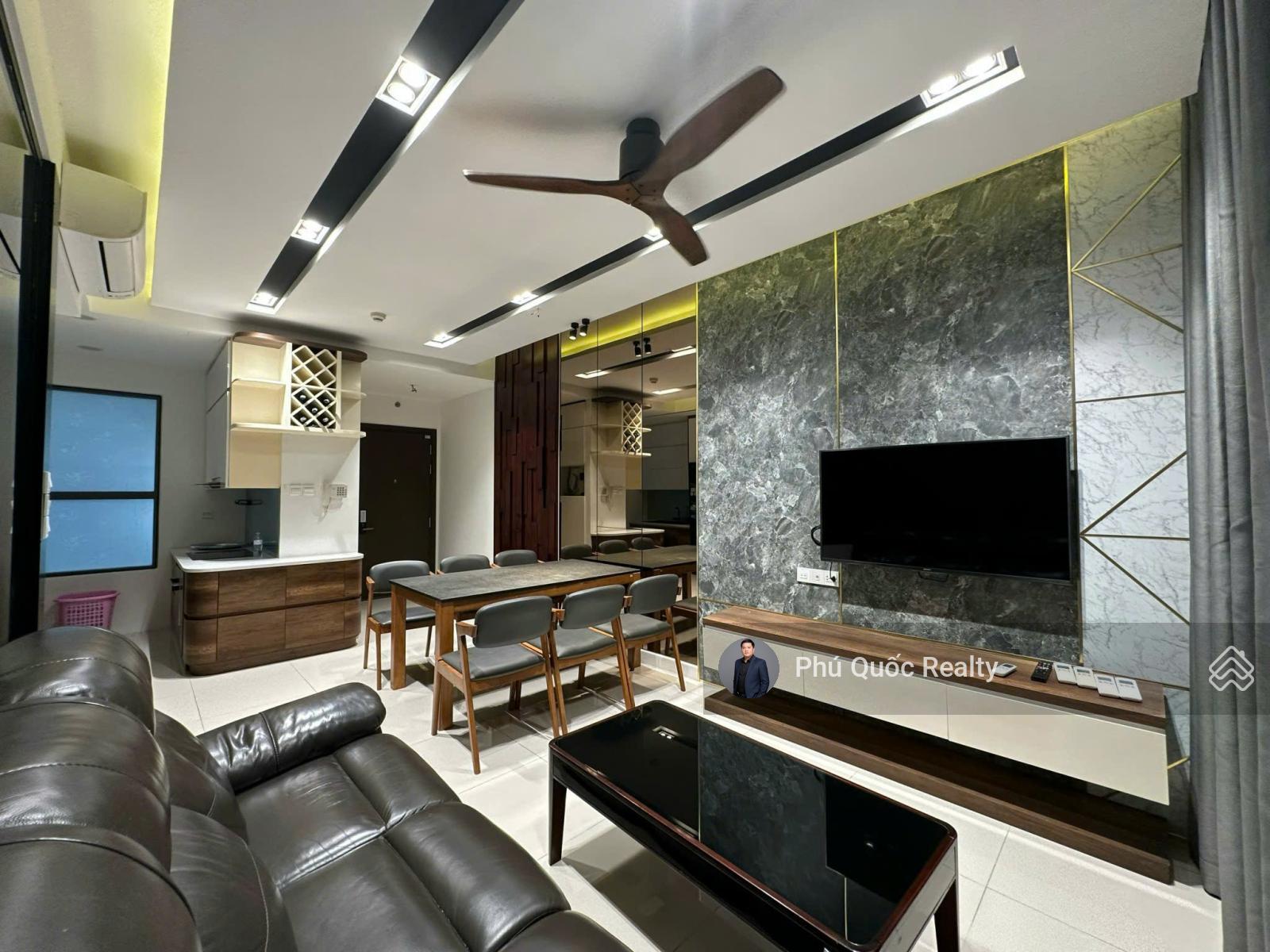 Cho thuê căn hộ The Sun Avenue 3 phòng ngủ - 2WC, Full nội thất đẹp và tiện nghi, ban công dài