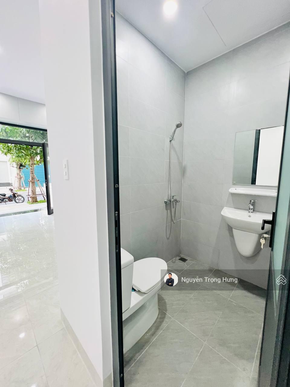 Mặt bằng cho thuê giá tốt! Tầng trệt khu Manhattan Lối đi riêng 13tr/tháng Mặt bằng cho thuê giá tốt! Tầng trệt khu Manhattan Lối đi riêng 13tr/tháng