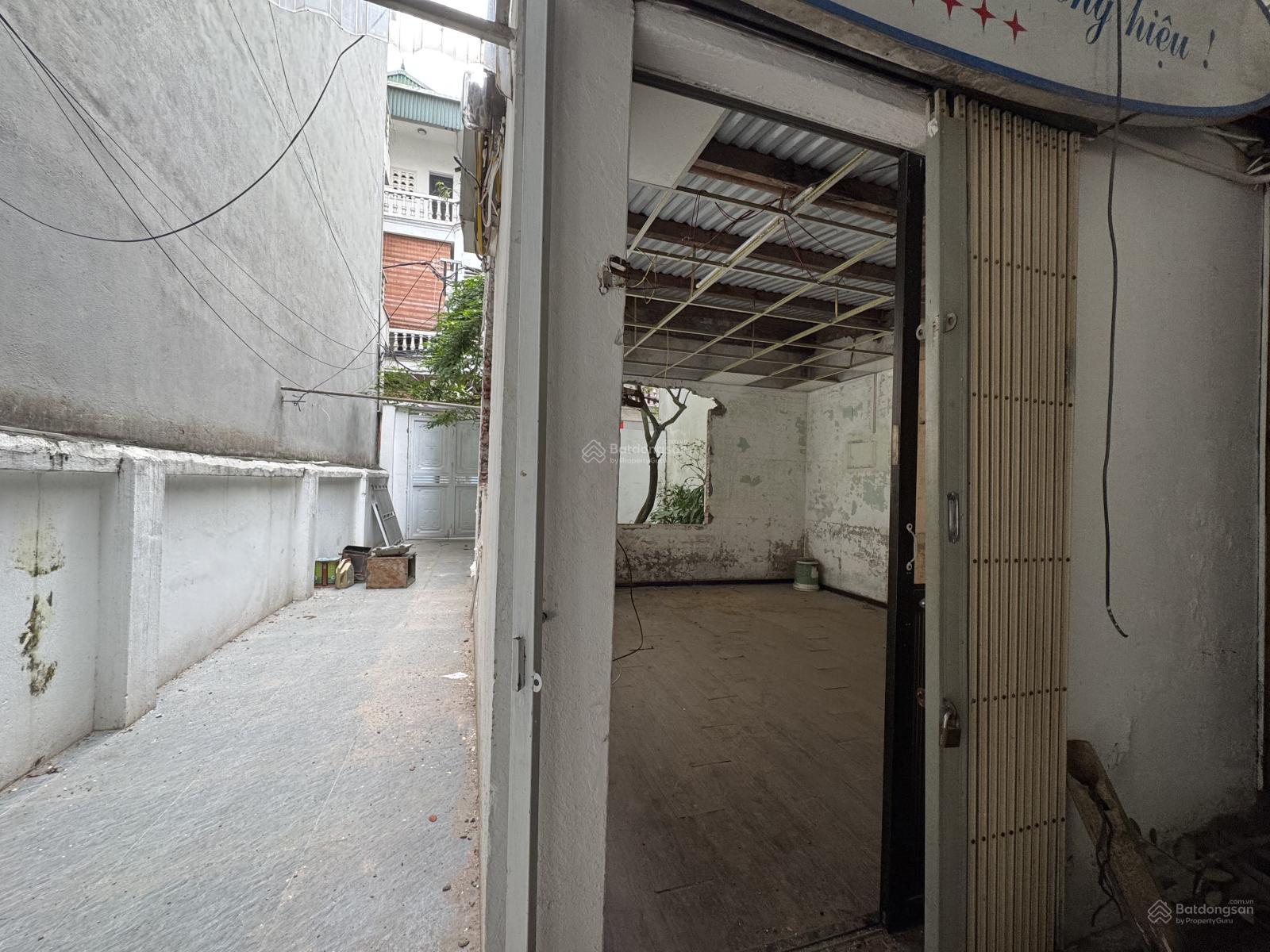 Cho thuê nhà mặt phố Nguyễn Văn Cừ, Phường Long Biên, Hà Nội 190m2 x 3 tầng, giá 45 triệu/tháng