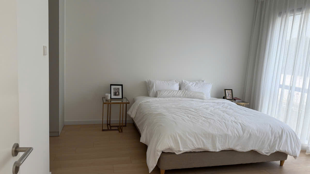 Cho thuê Villa compound 153 Nguyễn Văn Hưởng, 20x25, 3 tầng, 5pn có hồ bơi, 180 triệu/tháng Cho thuê Villa compound 153 Nguyễn Văn Hưởng, 20x25, 3 tầng, 5pn có hồ bơi, 180 triệu/tháng