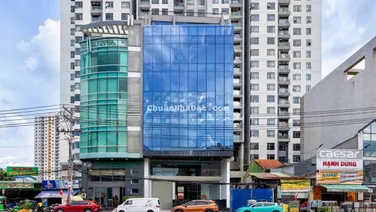 Cho thuê tòa nhà building mới xây đường Cách Mạng Tháng 8