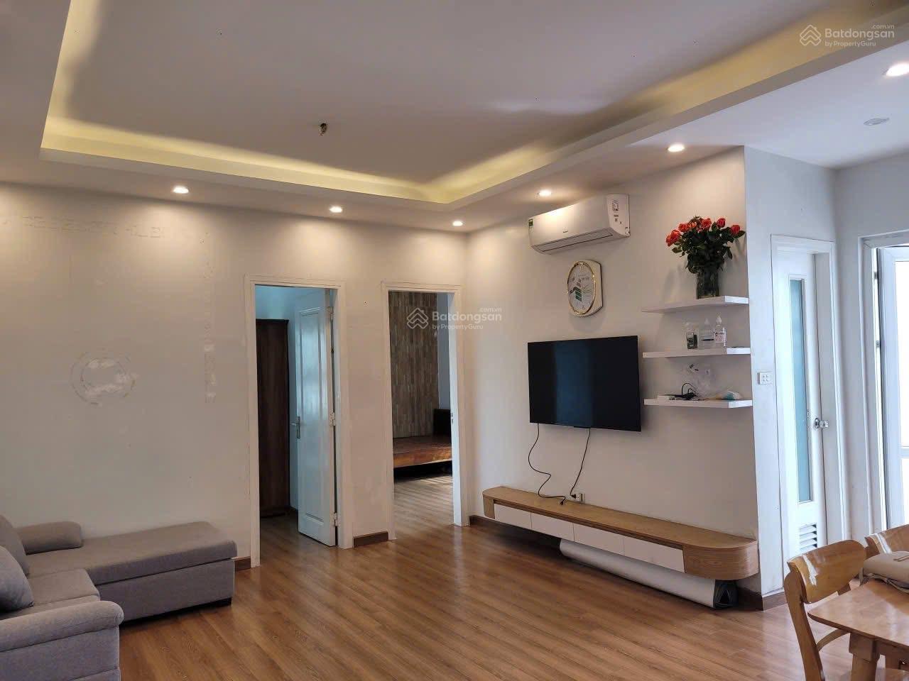 Bán căn góc siêu thoáng 2 ngủ 71m2 - tầng trung thoáng đẹp - toà CT6B Xa La - nhỉnh 4tỷ - sẵn về ở