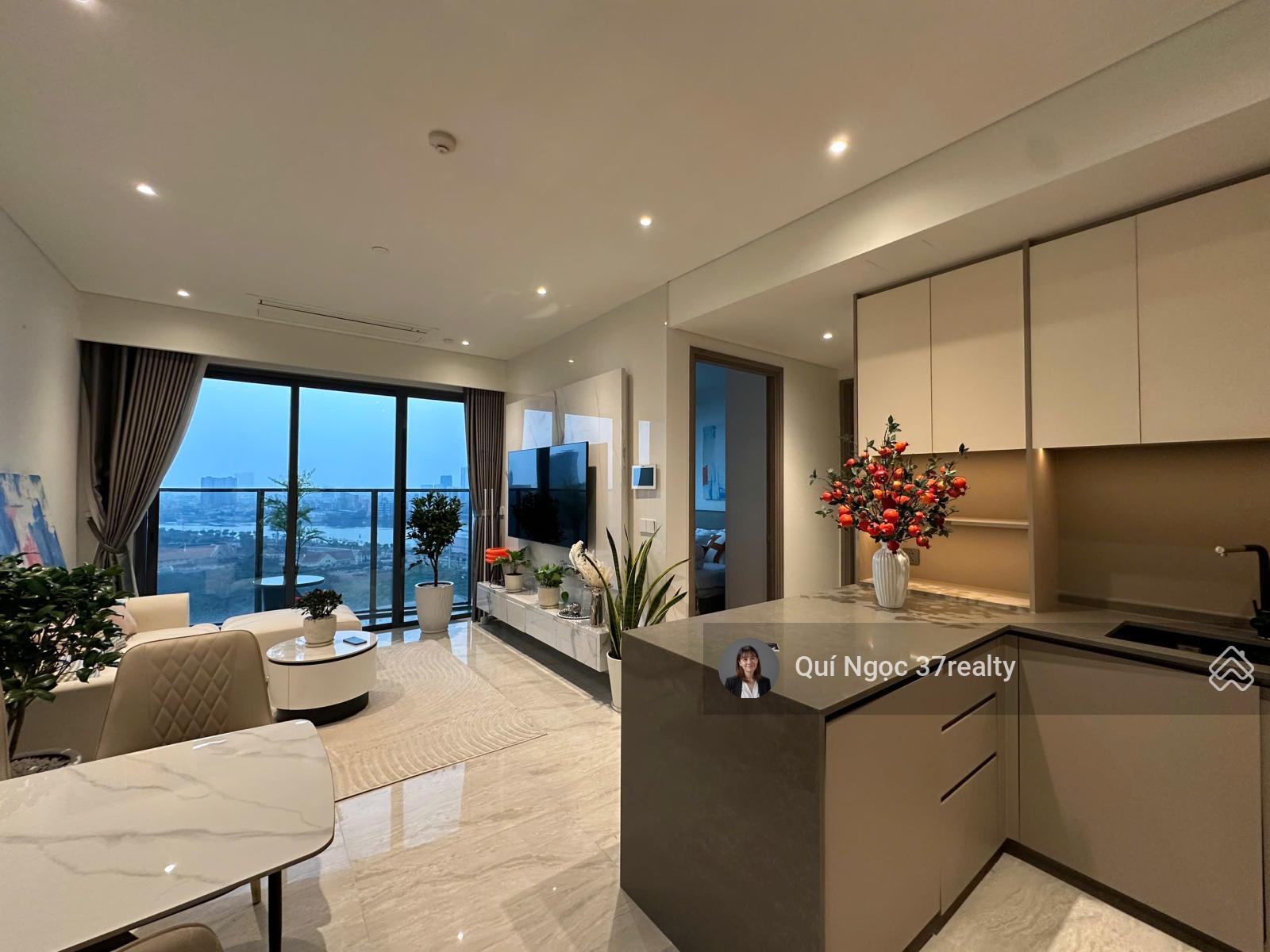 Bán 2PN Opera tầng cao, view sông Q1 giá tốt