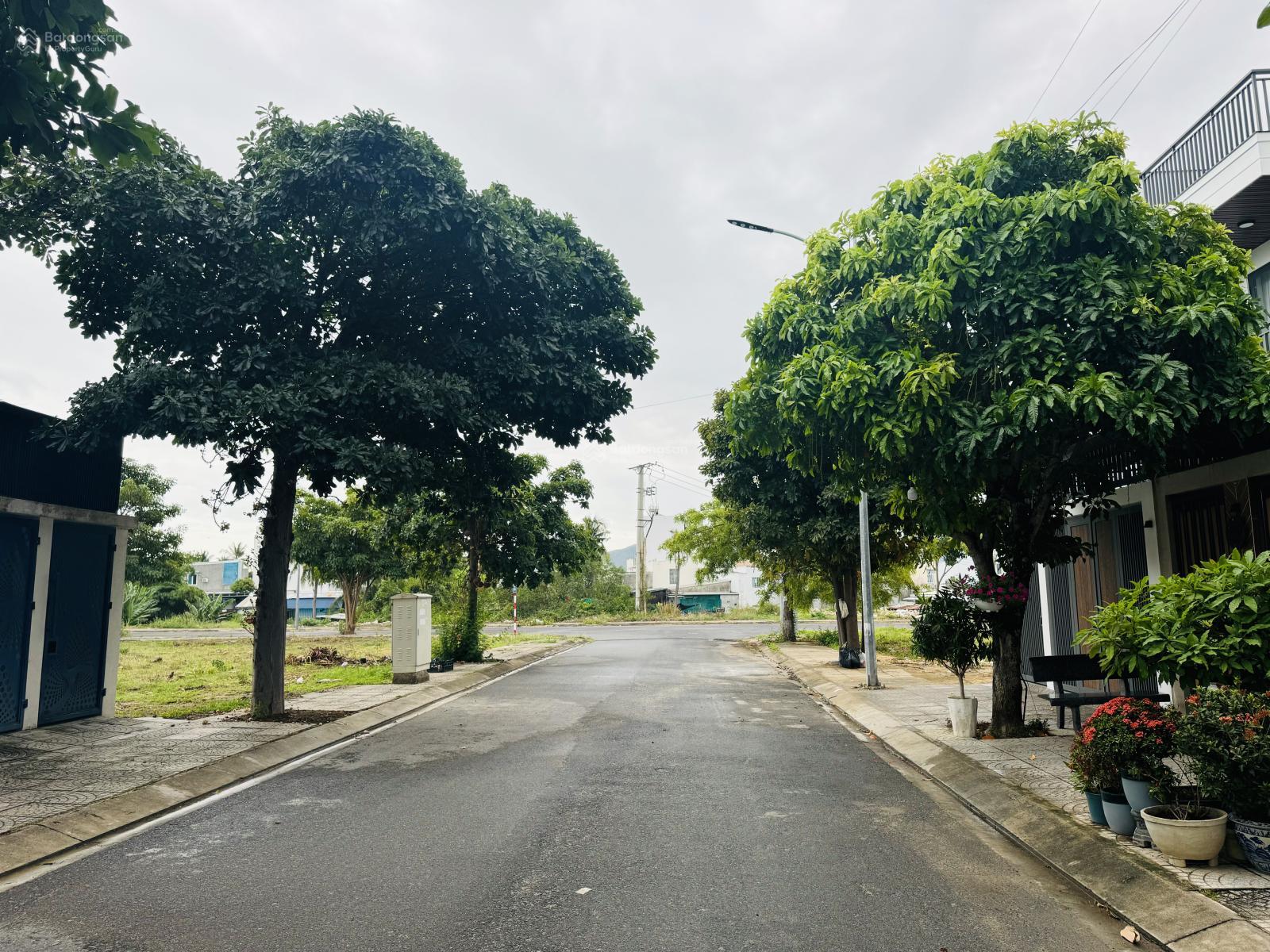 Bán đất 2 mặt tiền trước sau KĐT Mỹ Gia chỉ 5,45 tỷ bao ép cọc, gần sông thoáng mát