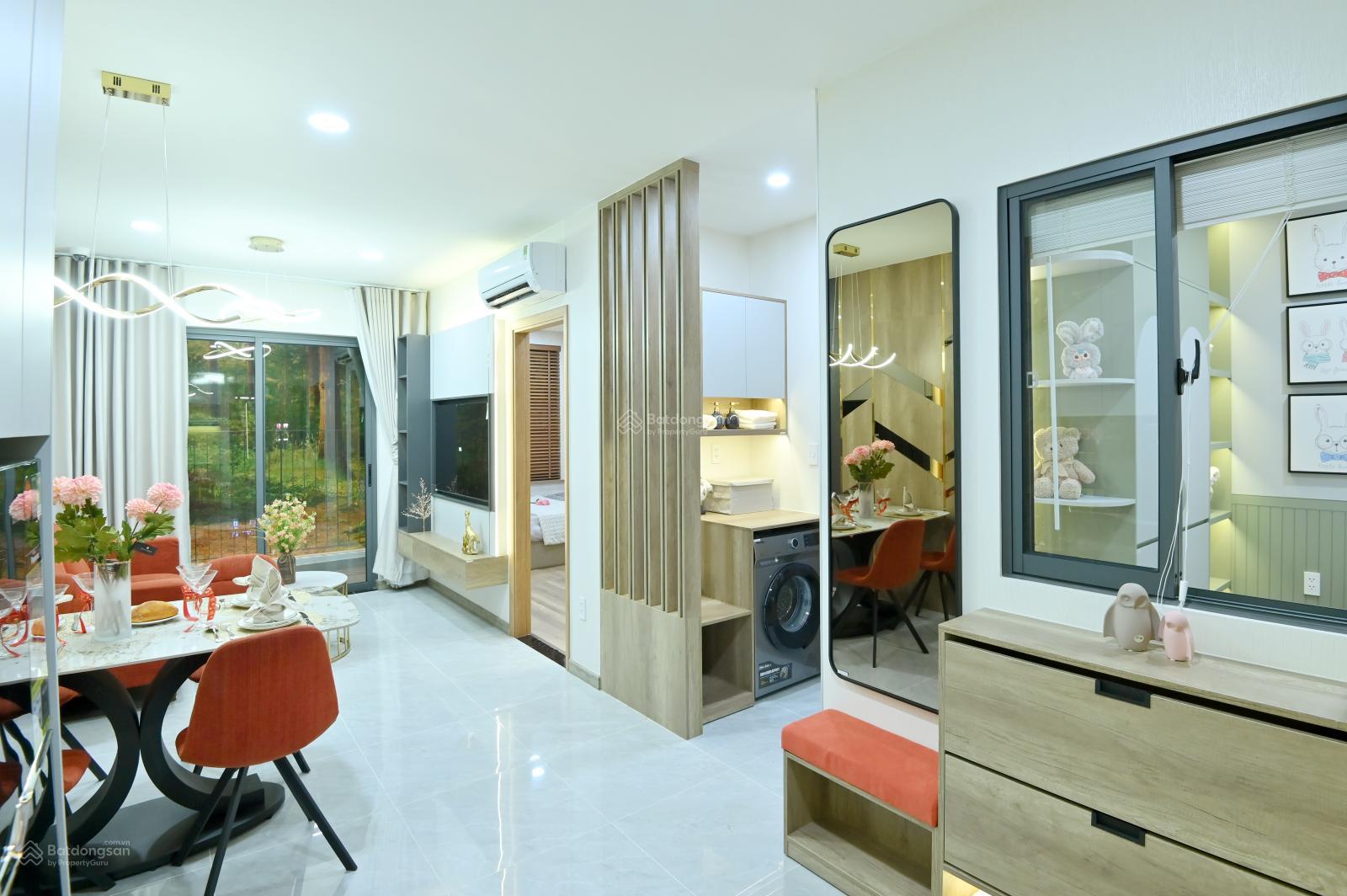 Giá bán mới nhất T3.2026 căn hộ Bcons Solary 2PN-1WC từ 1tỷ7. 2PN-2WC 52m2 từ 1tỷ890. 63m2 2tỷ3