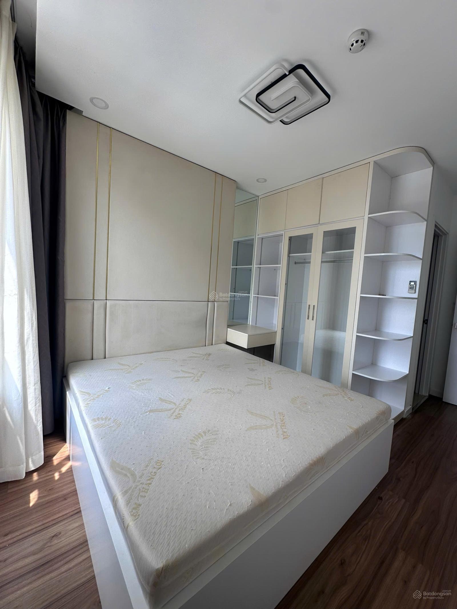 Bán căn hộ 3PN Precia diện tích 100m2 view đông nam tầng cao full nội thất đẹp giá 8.3 tỷ bao thuế