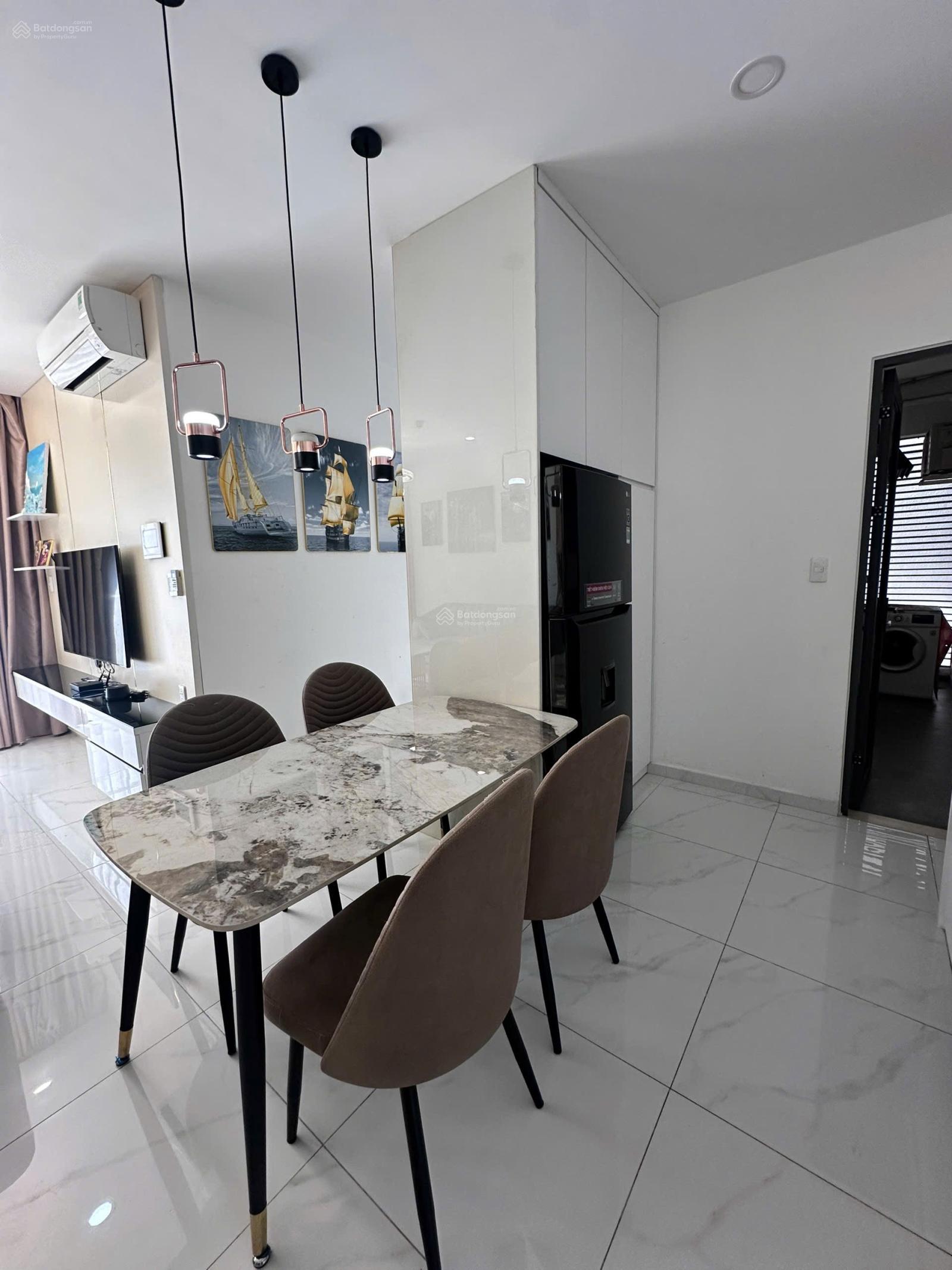 Bán căn hộ 3PN Precia diện tích 100m2 view đông nam tầng cao full nội thất đẹp giá 8.3 tỷ bao thuế