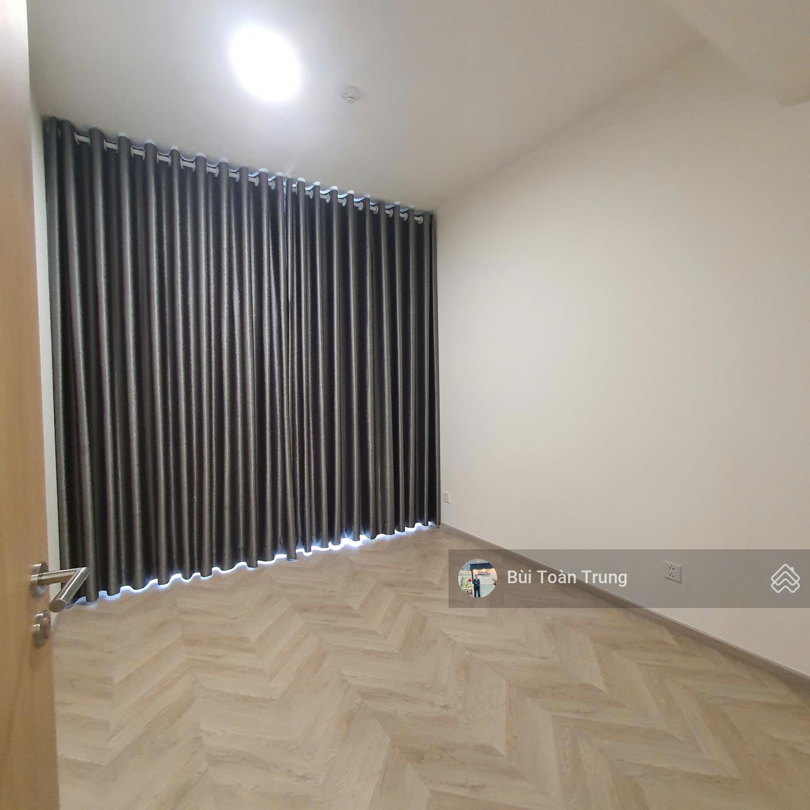 Sẵn căn 2PN 1WC (55m2) hướng Đông Nam, tầng cao - view hồ bơi, CV 36ha, sông Đồng Nai Sẵn căn 2PN 1WC (55m2) hướng Đông Nam, tầng cao - view hồ bơi, CV 36ha, sông Đồng Nai